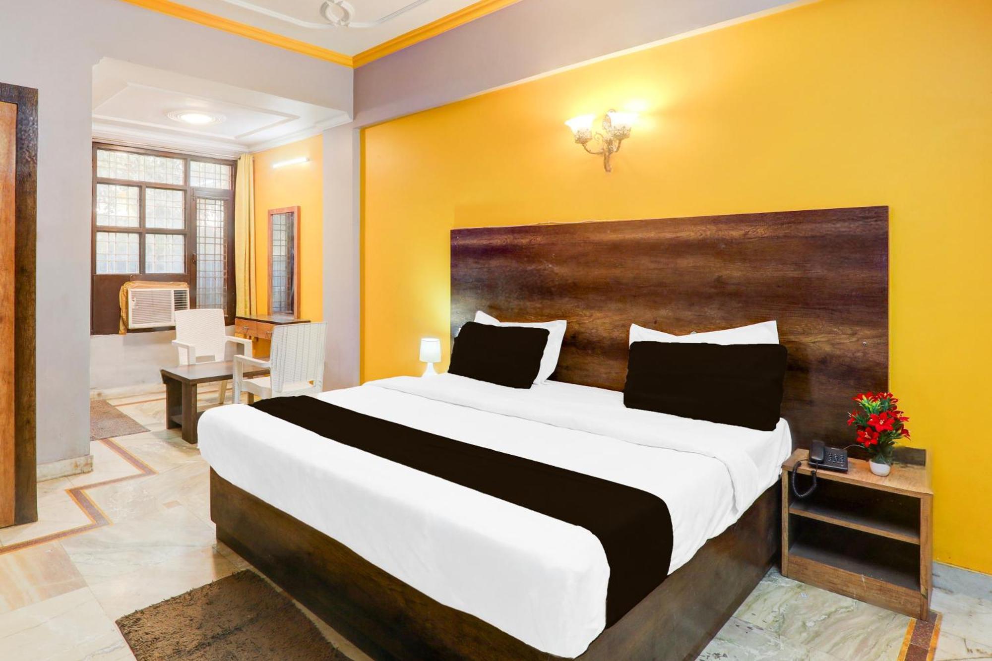 Super Hotel O Insaf Nagar Munshipuliya Formerly Vibrant Chinhat Exteriör bild