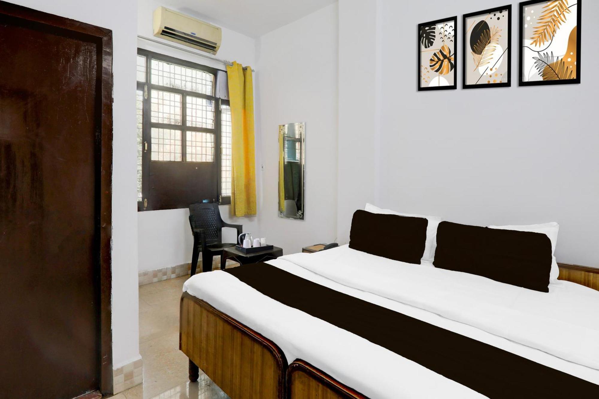 Super Hotel O Insaf Nagar Munshipuliya Formerly Vibrant Chinhat Exteriör bild