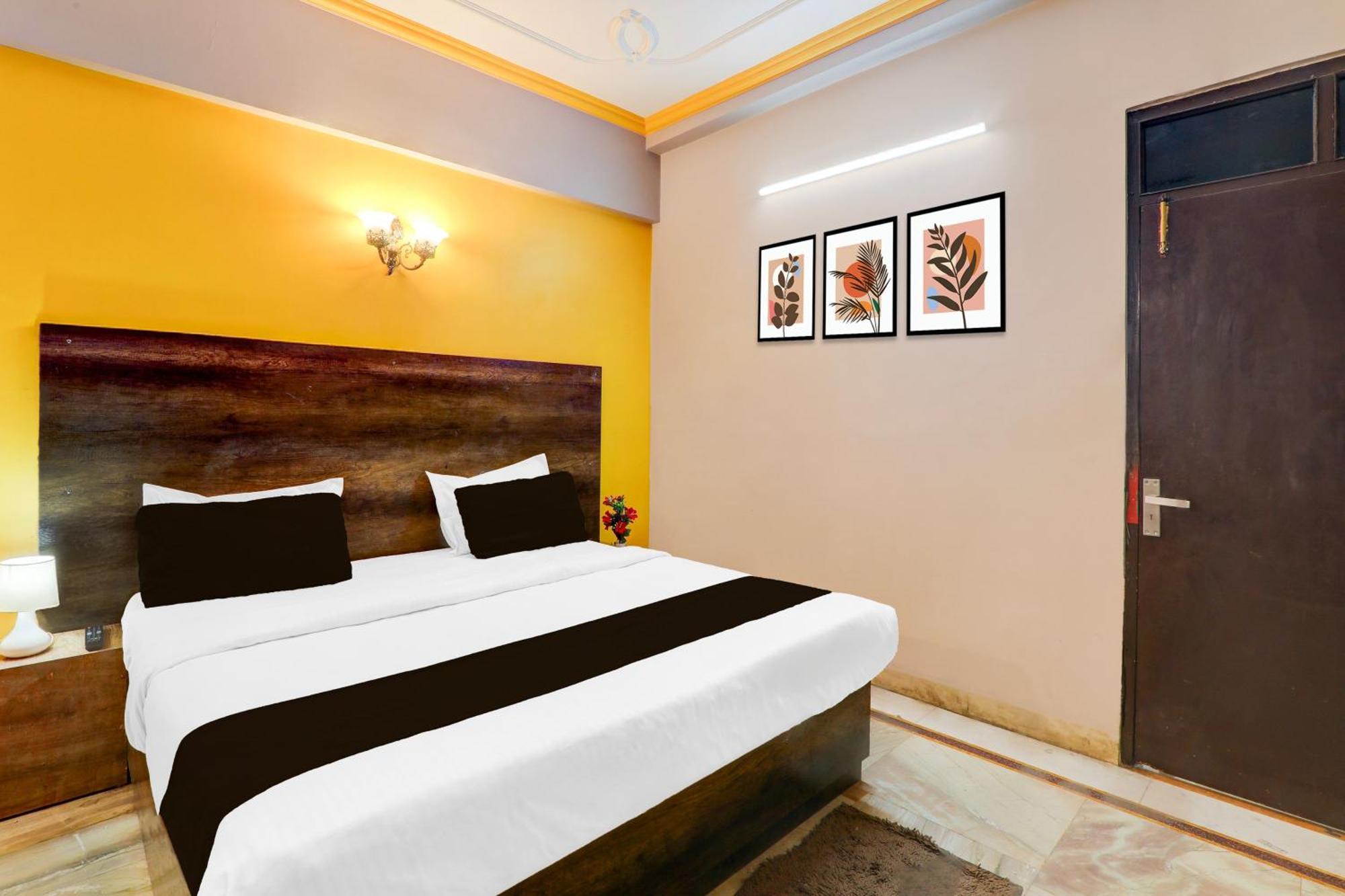 Super Hotel O Insaf Nagar Munshipuliya Formerly Vibrant Chinhat Exteriör bild